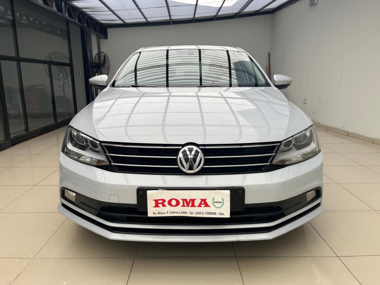 VOLKSWAGEN VENTO COMFORTLINE 1.4T