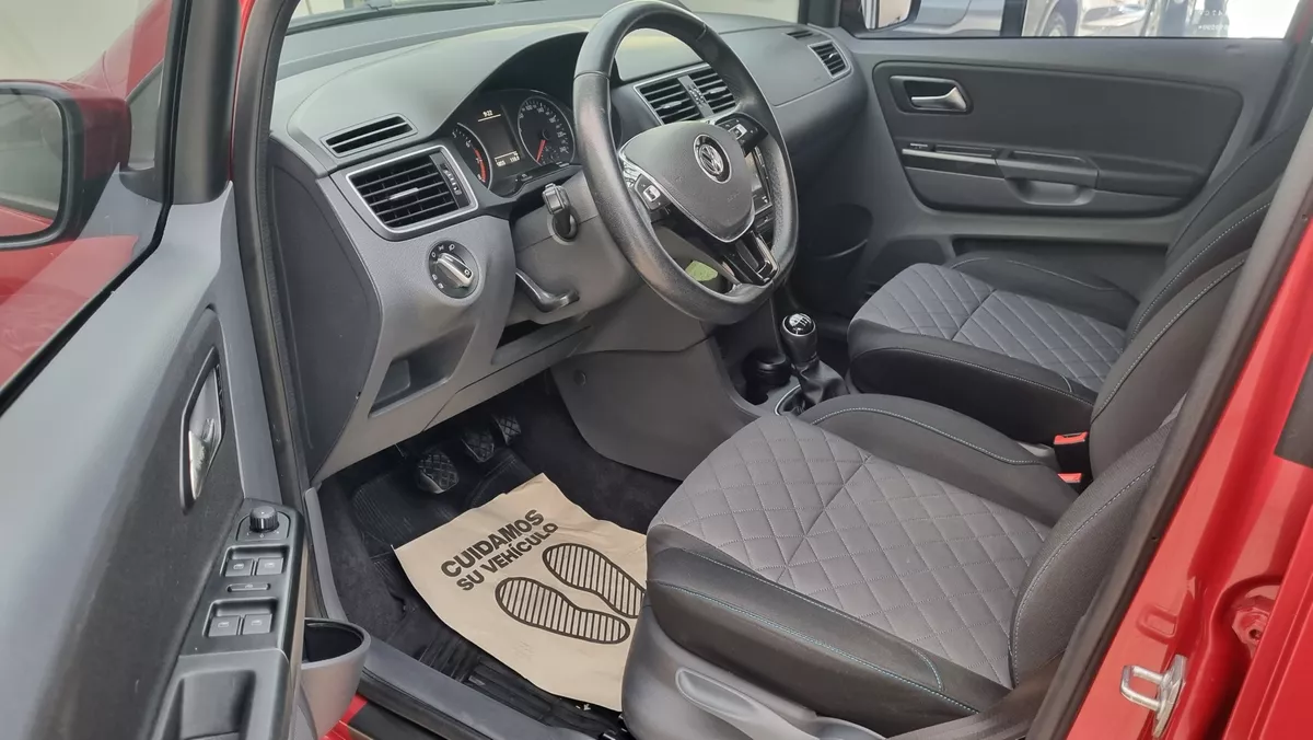 Volkswagen  Suran 1.6 Highline Msi 110cv - Imagen 5